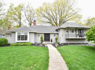 8900 Ensley Ln, Leawood, KS 66206
