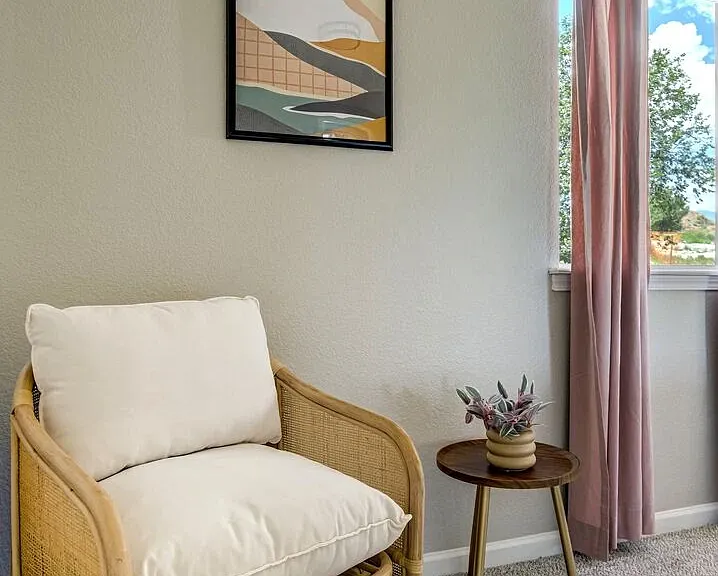 985 Apollo Ct — Photo 18