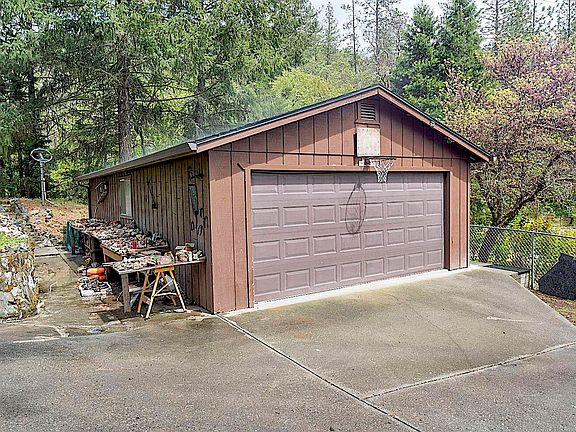 4th image of 7310 N Applegate Rd