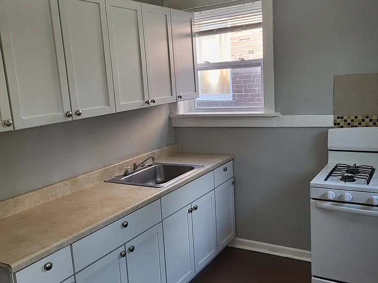 4539 Flad Ave #2 — Photo 3