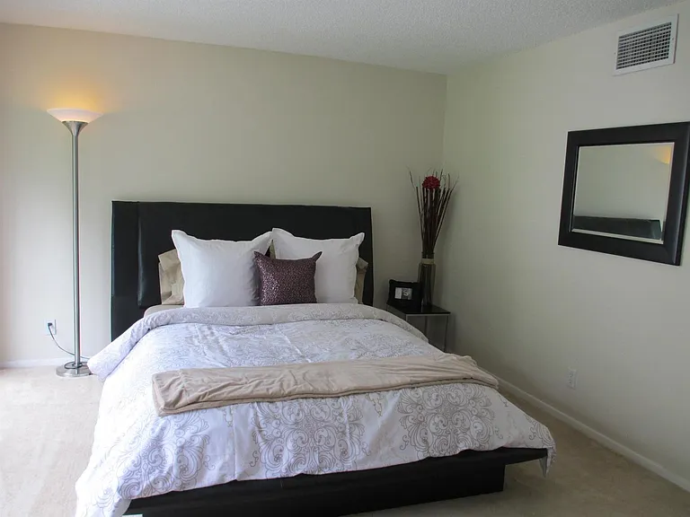 1405 Bridgewood Dr #1405 — Photo 17