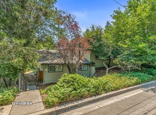 682 Chestnut St, Ashland, OR 97520