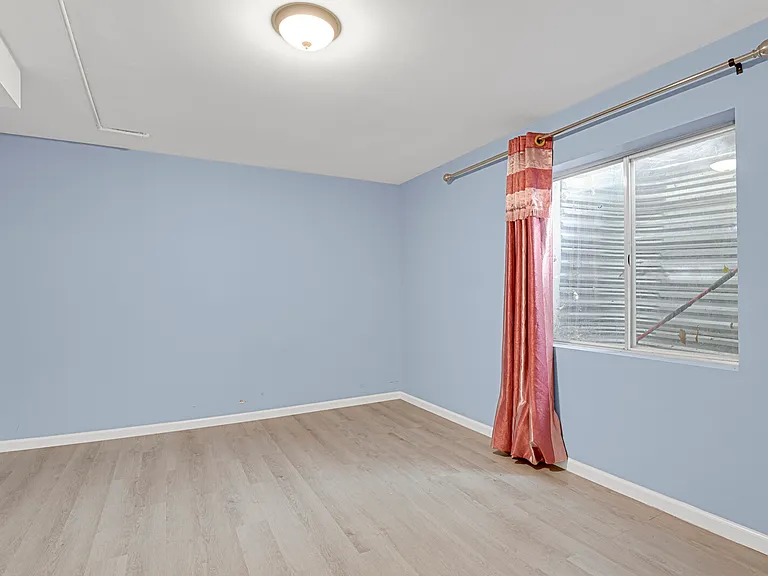 2585 S Truckee Way — Photo 15