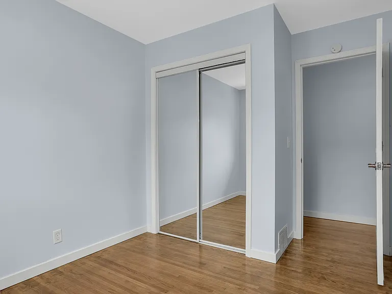 4949 Jackson St NE — Photo 23