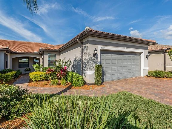 3rd image of 13872 Alafaya St