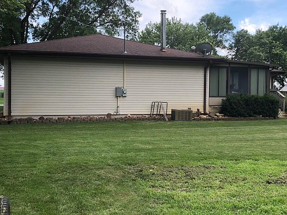 3rd image of 440 Cathy Ave