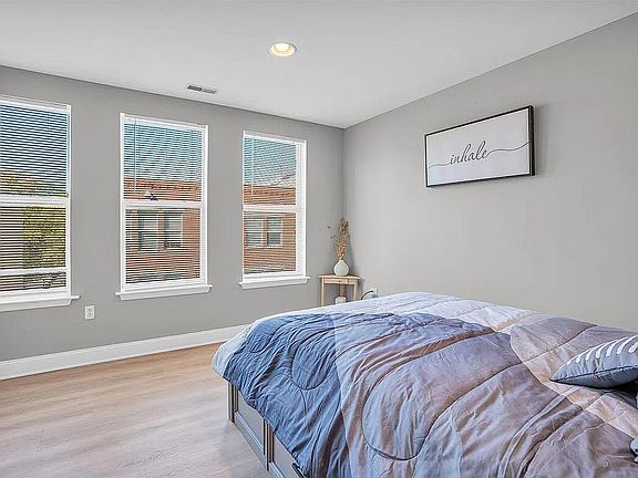 4th image of 1939 N Gratz St #2