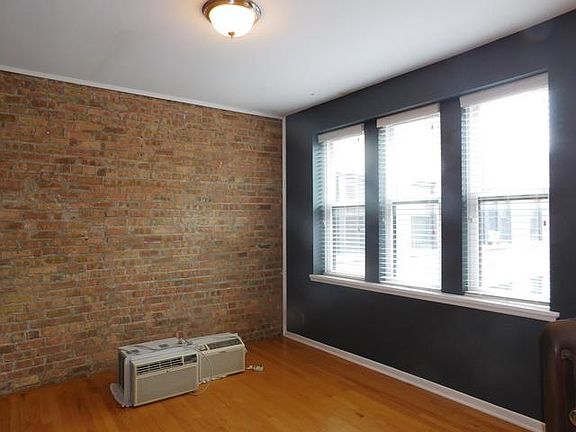 4th image of 724 W Buena Ave APT 3C
