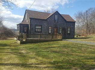 50 Wampanog Ln, Tiverton, RI 02878