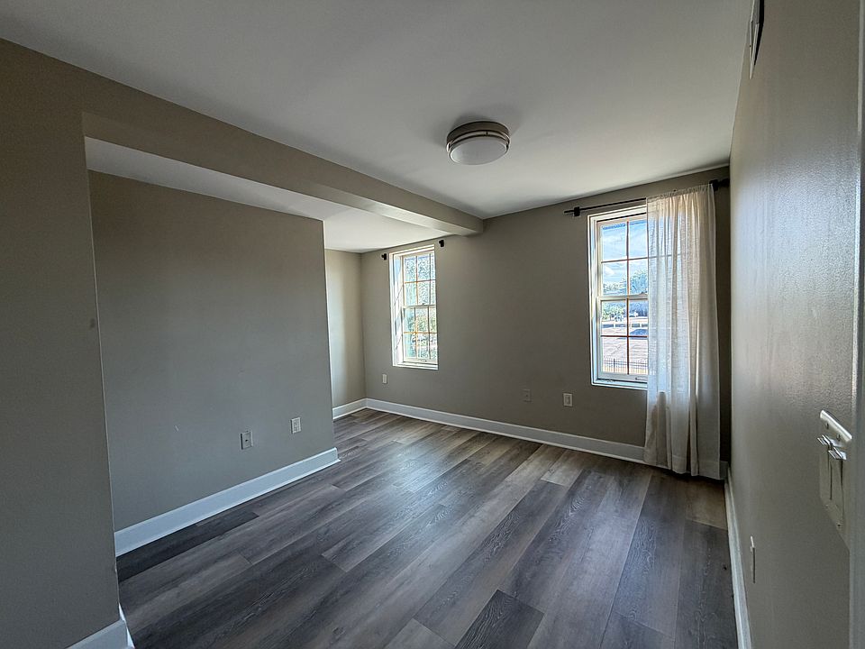 1st image of 515 Union St APT 1
