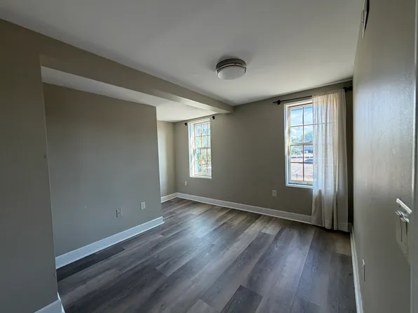 515 Union St APT 1, Schenectady, NY 12305
