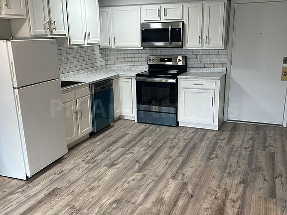 2nd image of 1943 Dallas St APT 102