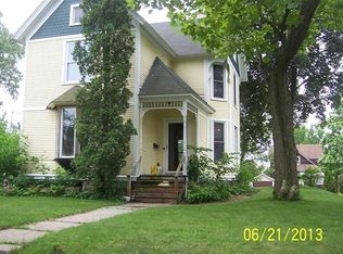 414 2nd St, Baraboo, WI 53913