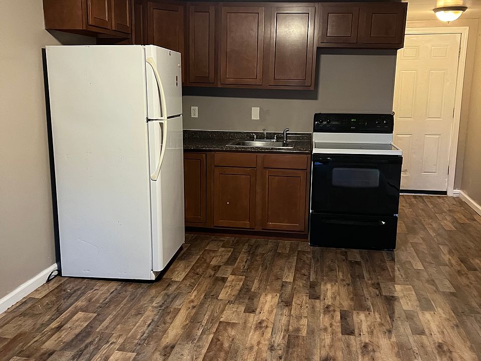 1st image of 43 Summit St #2