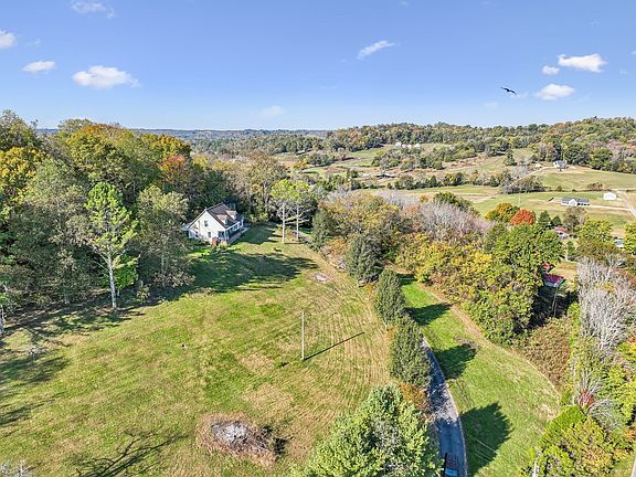 3rd image of 1469 Roy Sellers Rd