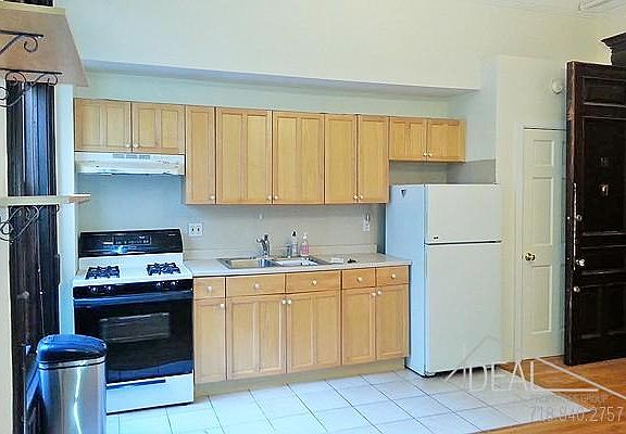4th image of 83 8th Ave APT 1A