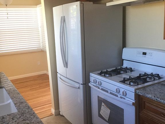 5th image of 3612 Herbert St