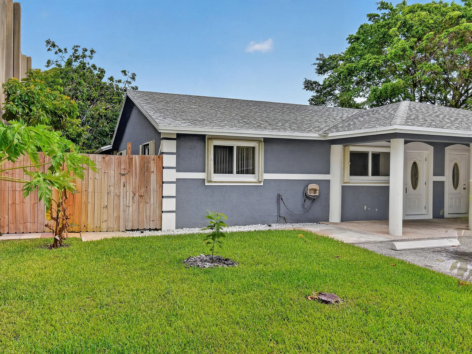3 bed, 2.0 bath, 2388 sqft, $3,100 — Photo 1