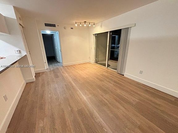3rd image of 460 S Park Rd APT 108