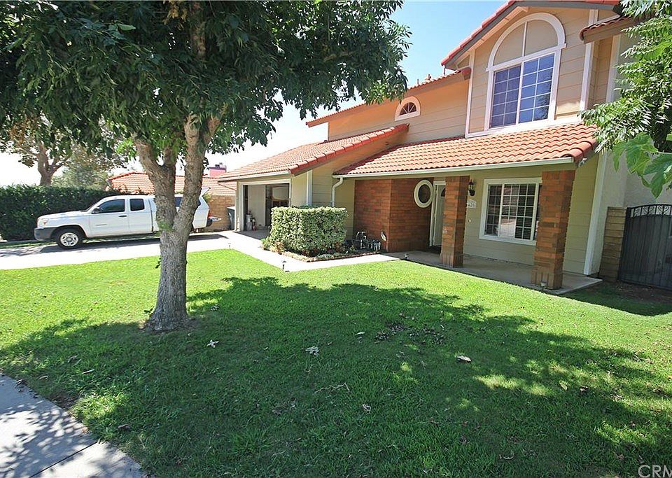 1st image of 6426 N Briarwoood Ct