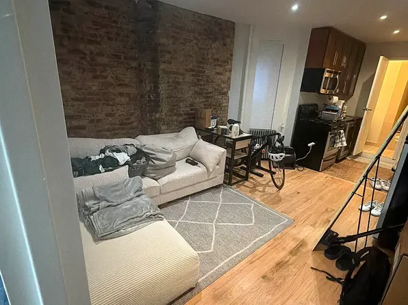 63 Clinton St APT 7, New York, NY 10002