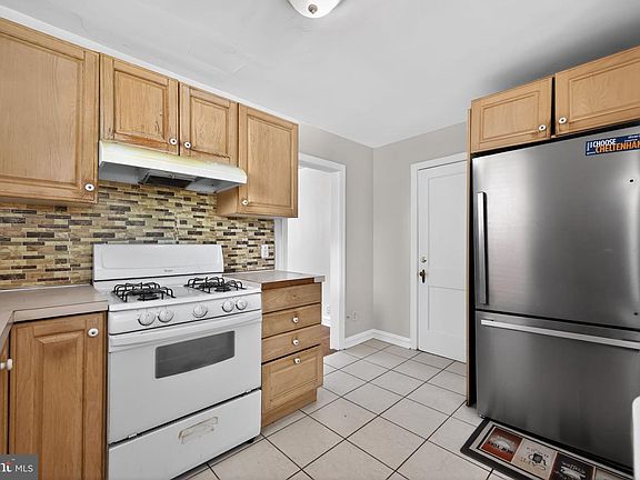 5th image of 7422 Elizabeth Rd