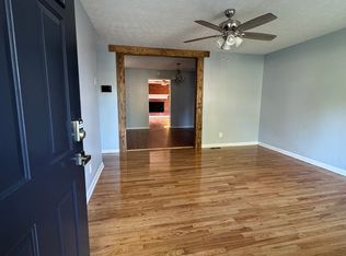 836 Lakecrest Dr, Fayetteville, NC 28301