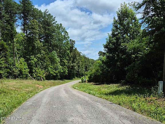 2nd image of Boiling Springs Rd
