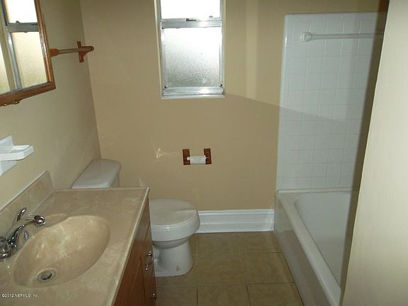 5th image of 1204 Denaud St