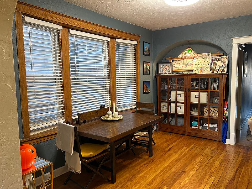 Dinning Room with built in cabinet