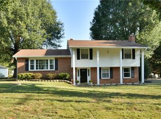 2101 Sallies Ln, Winston Salem, NC 27106