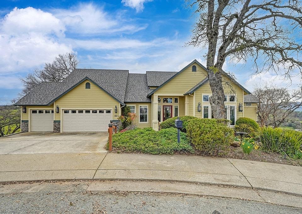 1st image of 288 California Dr