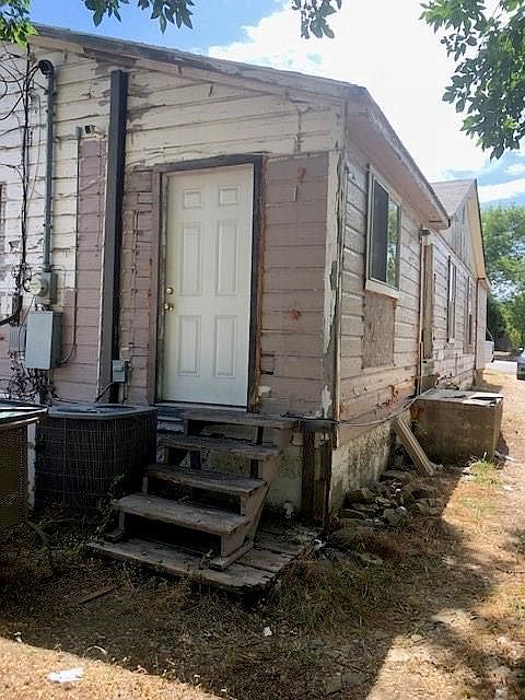 1st image of 4421 McCart Ave