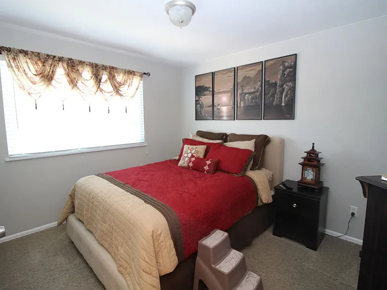 6268 Riverdale Dr — Photo 8