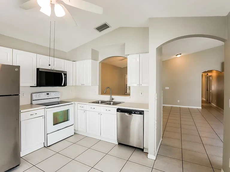 7273 Burgess Dr — Photo 9