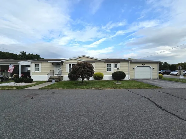 111 Festival Cir, Chicopee, MA 01020
