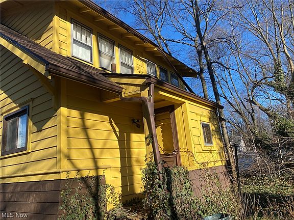 2nd image of 908 Stadelman Ave