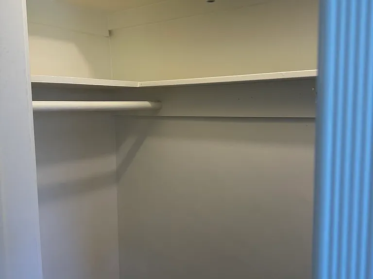 712 W Glenoaks Blvd — Photo 15