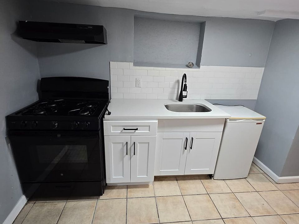 1st image of 21 Eckert Ave #Basement