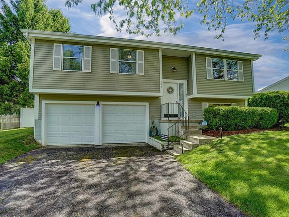 4th image of 393 Meadows Blvd