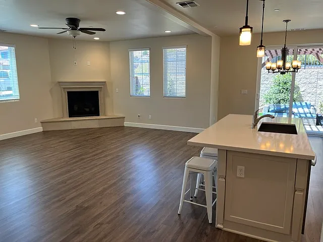 308 Tresana Ln — Photo 8