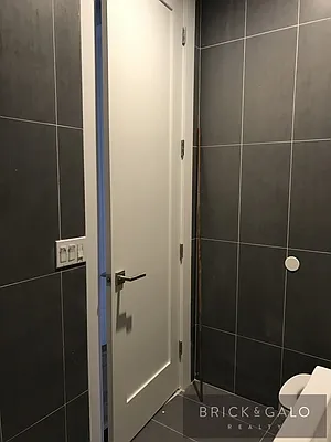 Rented by BRICK & GALO REALTY CORP | media 32