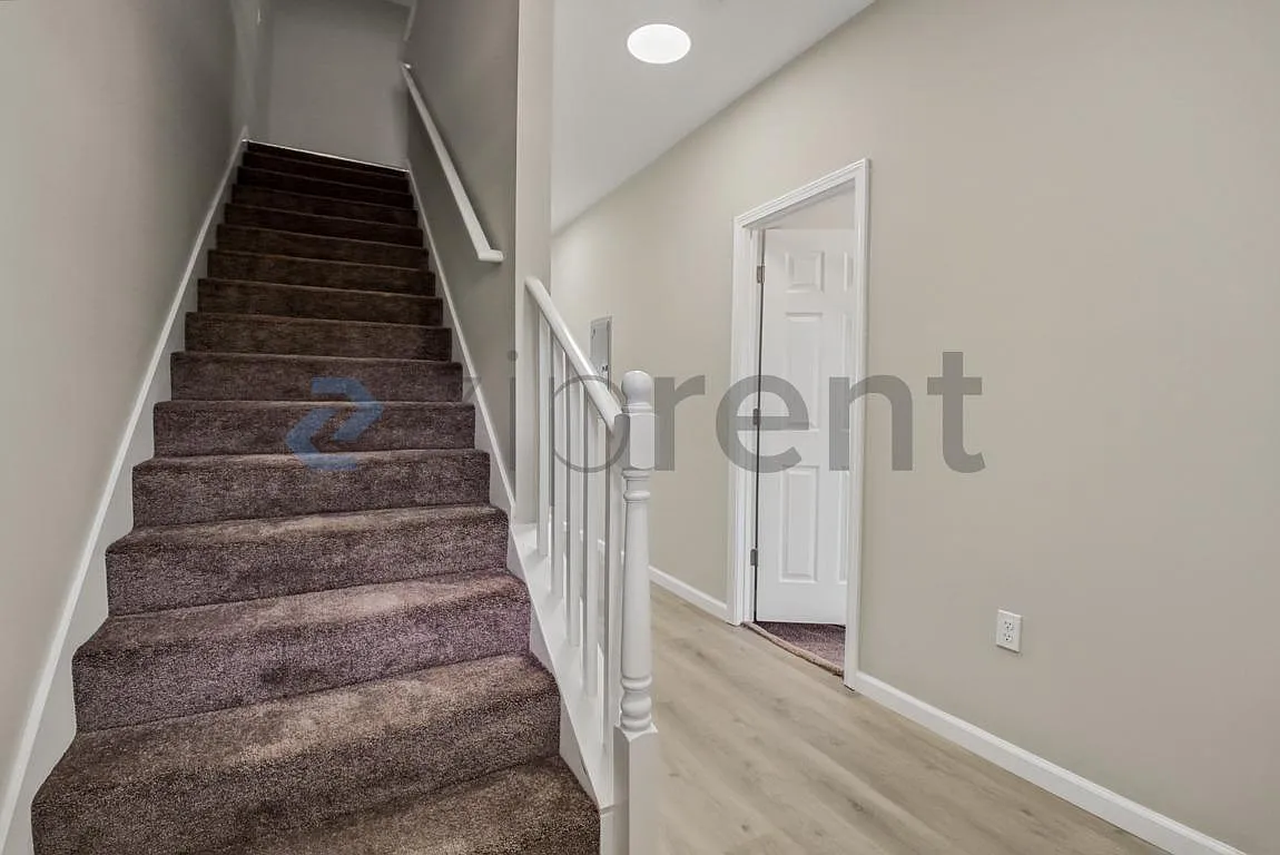 4 bed, 1500 sqft, $3,200 — Photo 3