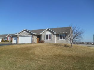 683 Charlemont Ln, Roscoe, IL 61073