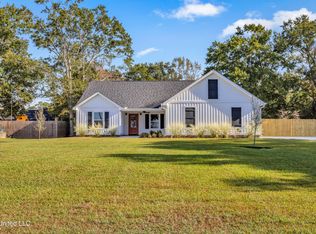 609 Tantallon Dr, Ocean Springs, MS 39564