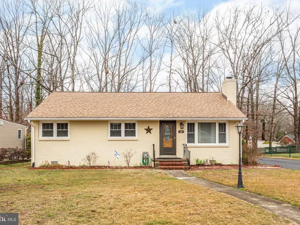 48 Pendleton Rd, Fredericksburg, VA 22405