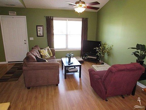 4th image of 333 Tangle Oaks Ct