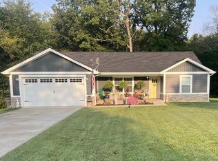 241 Meadow Green Cir, Murray, KY 42071