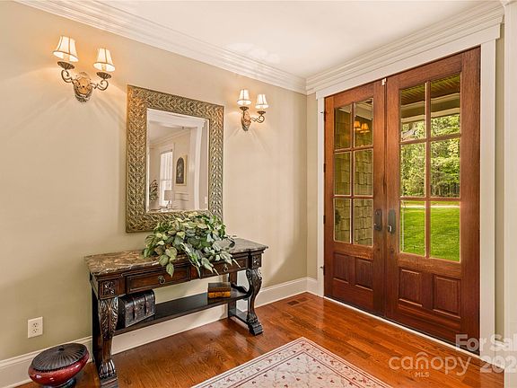 5th image of 170 Bayberry Creek Cir