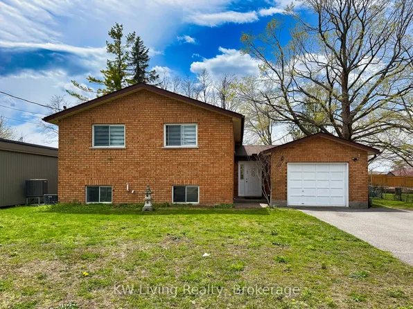 833 Fairbairn St, Peterborough, ON K9H 6B9